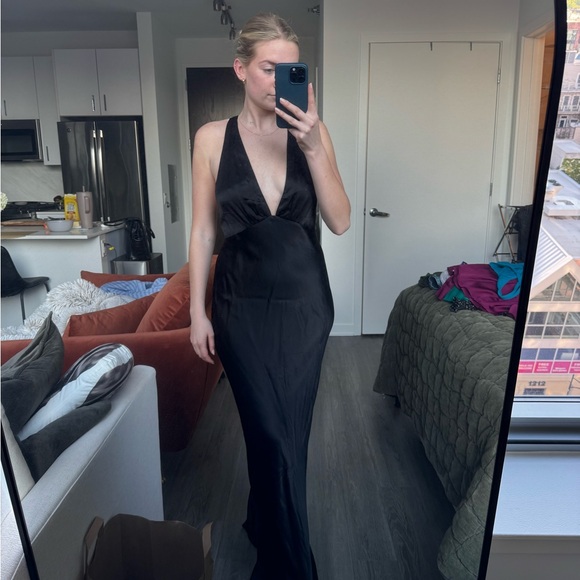 La Lune Plunged Cross Back Maxi Dress - Picture 4 of 11